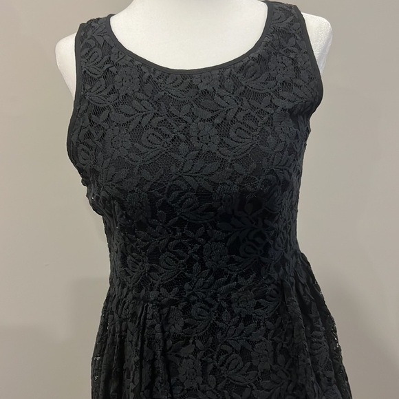 ⭐️MINKPINK Lace Hi Low Dress⭐️ - Picture 12 of 15